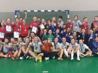 Разыграны медали первенства Гродненской области по гандболу среди девушек