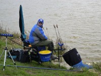 В ежегодном турнире «Весенний фидер» участвовали 49 любителей спортивной рыбалки