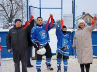 В Щучине торжественно открыли ледовую площадку