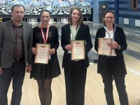 Сотрудницы Гродненского облисполкома сразились в боулинг в честь Года белорусской женщины