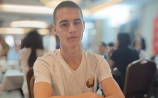 Артем Тихонов завоевал золото на этапе Кубка мира по шашкам-64