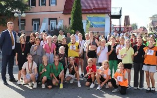 Легкоатлетический забег «Миля Желобовского» объединил более 250 участников в Дятлово
