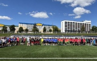 Областные соревнования по футболу «Кожаный мяч» открылись в Гродно