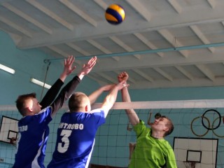 После длительного перерыва возобновляются игры чемпионата Гродненской области по волейболу среди мужских и женских команд
