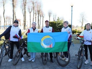 Велопробег в Ошмянах ко Дню единения народов Беларуси и России: память, спорт и традиция, объединившая взрослых и молодежь