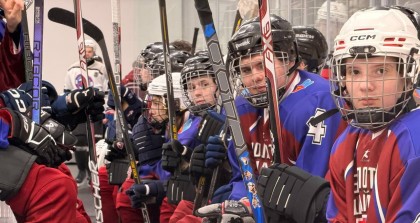 В Островце определили сильнейших юных хоккеистов области на турнире «Золотая шайба»