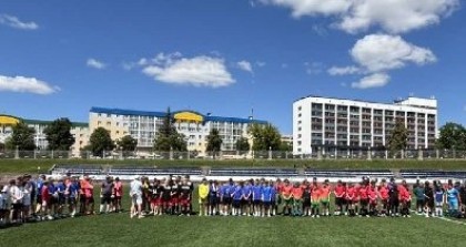 Областные соревнования по футболу «Кожаный мяч» открылись в Гродно
